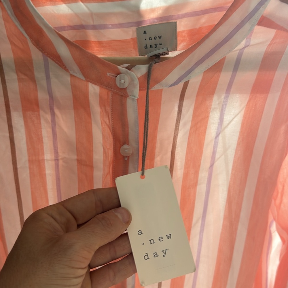 A New Day NWT Size M Coral Stripe Button Down Shirt - Picture 2 of 4